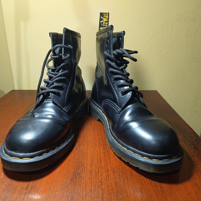 Dr Martens AIRWAIR 1460 (11822) - kultowe czarne glany. R.40 (UK 6.5).