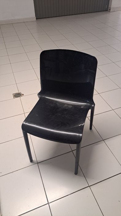 Cadeiras plásticas