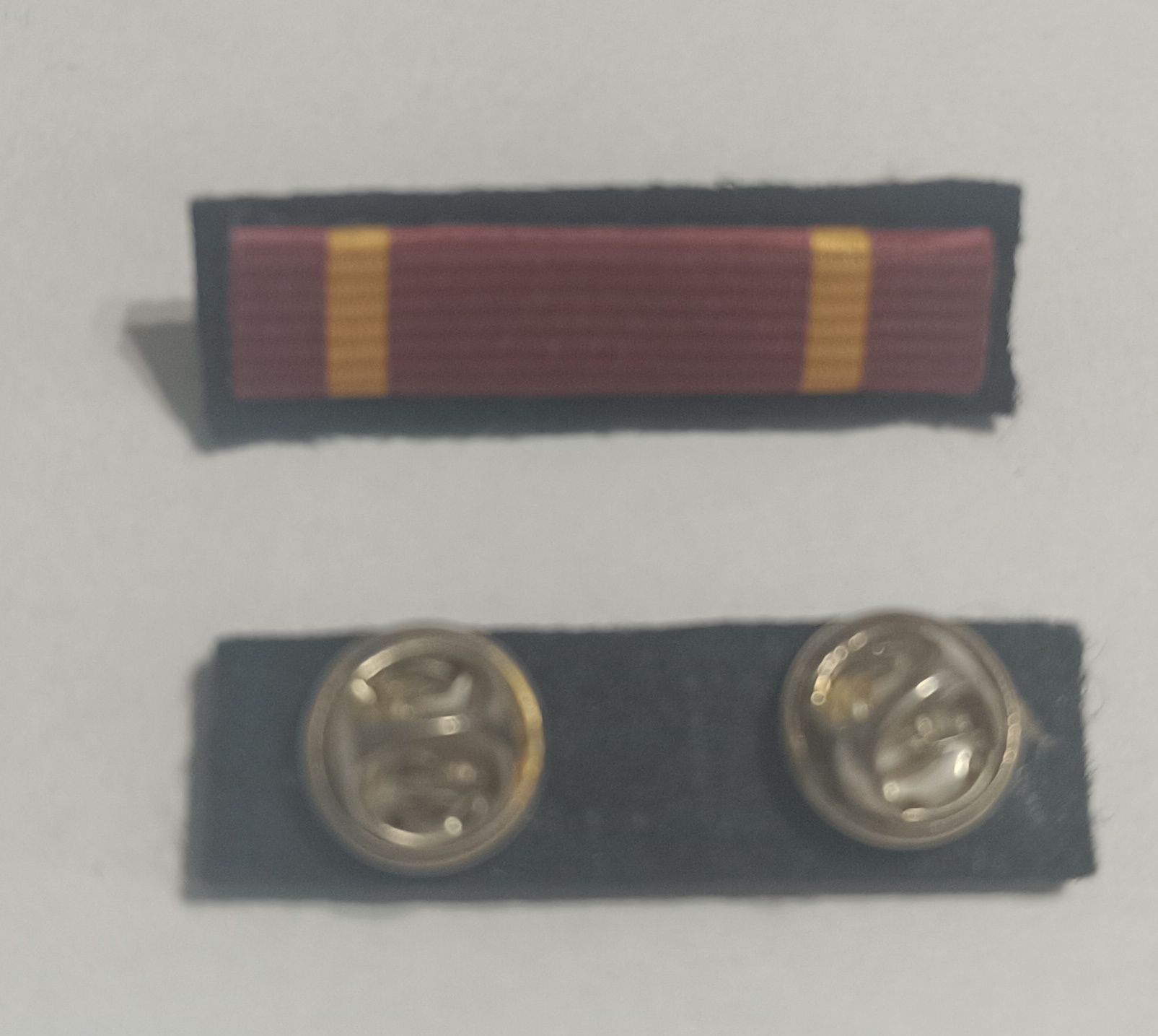 Baretki na pins dwie sztuki