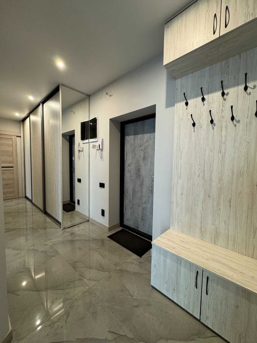 Продаж 2кім.квартири новобудова вул.Героів Крут