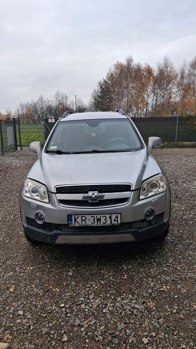 Chevrolet Captiva Na sprzedaż Chevrolet Captiva z 2007 r. 3,2 KM, benzyna +LPG, 7 os