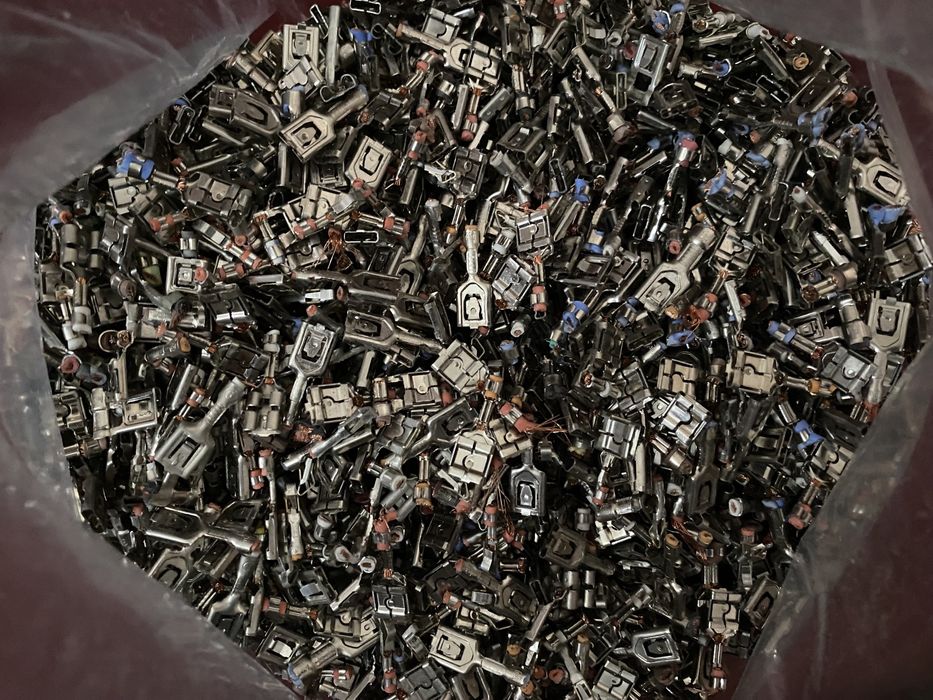 Клеммы разные