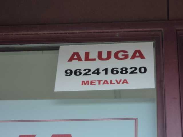 Aluguer de Armazem com Escritorios