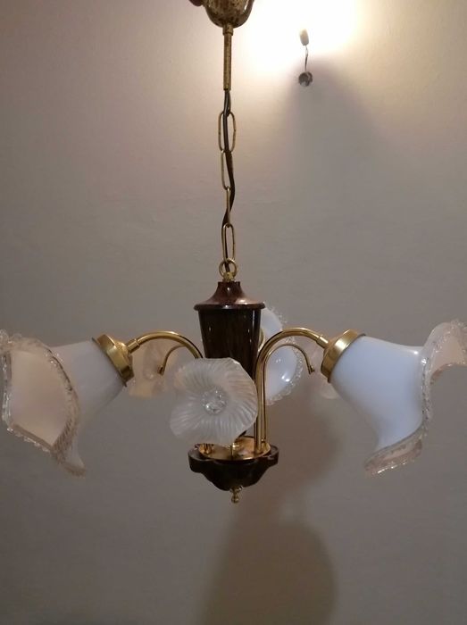 Candeeiro de teto e cabeceira