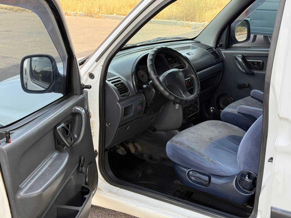 Продам CITROEN Berlingo 1.9d груз-пас 2000р