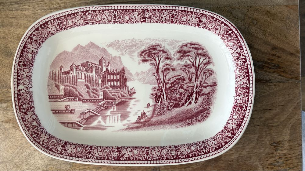 Komplet talerzy i polmiskow England