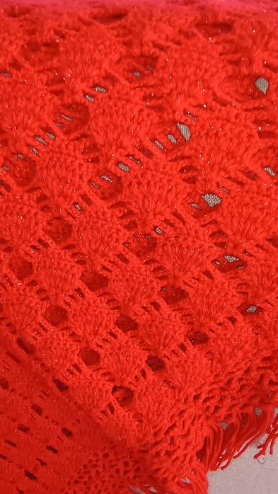 Chusta szydełkowa czerwona z brokatową nitką, vintage, handmade
