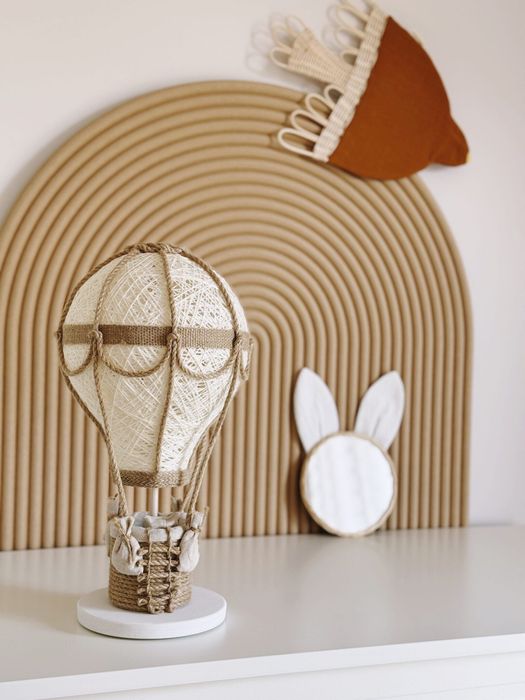 Lampka nocna dla dzieci rękodzieło balonik beż len