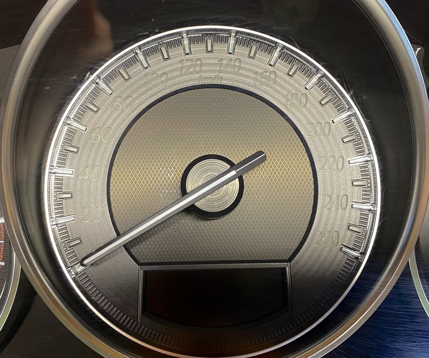 Щиток приборов спидометр панель приборов mazda 6 Європа G46M55430