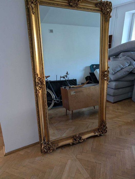 Duże ozdobne lustro w złotej ramie styl barokowy / glamour