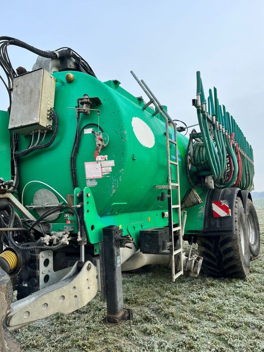 Rozsiewacz / Przyczepa Asenizacyjna /Beczkowòz  BSA185( Nie Joskin )