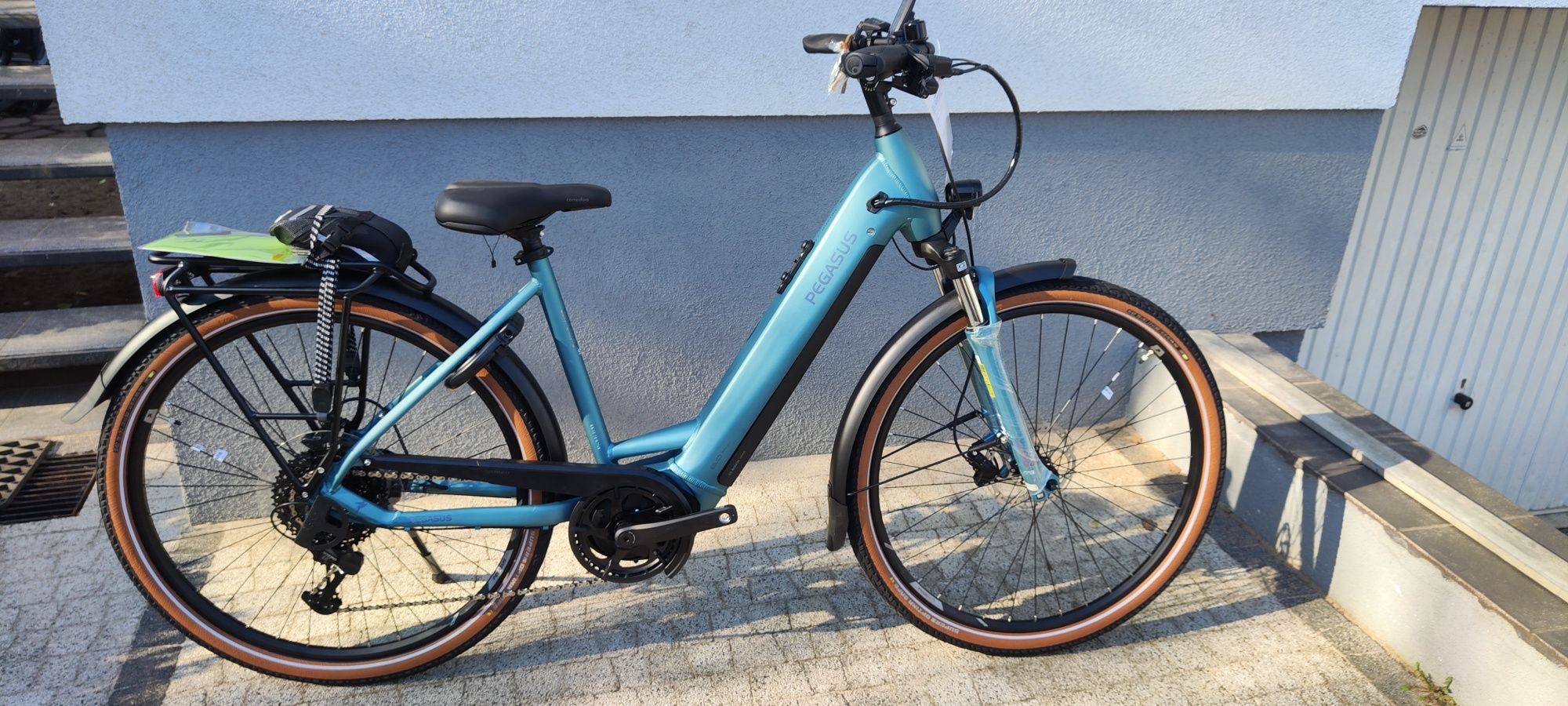 Pegasus Premio Bosch performance damka % z 15.000 zł