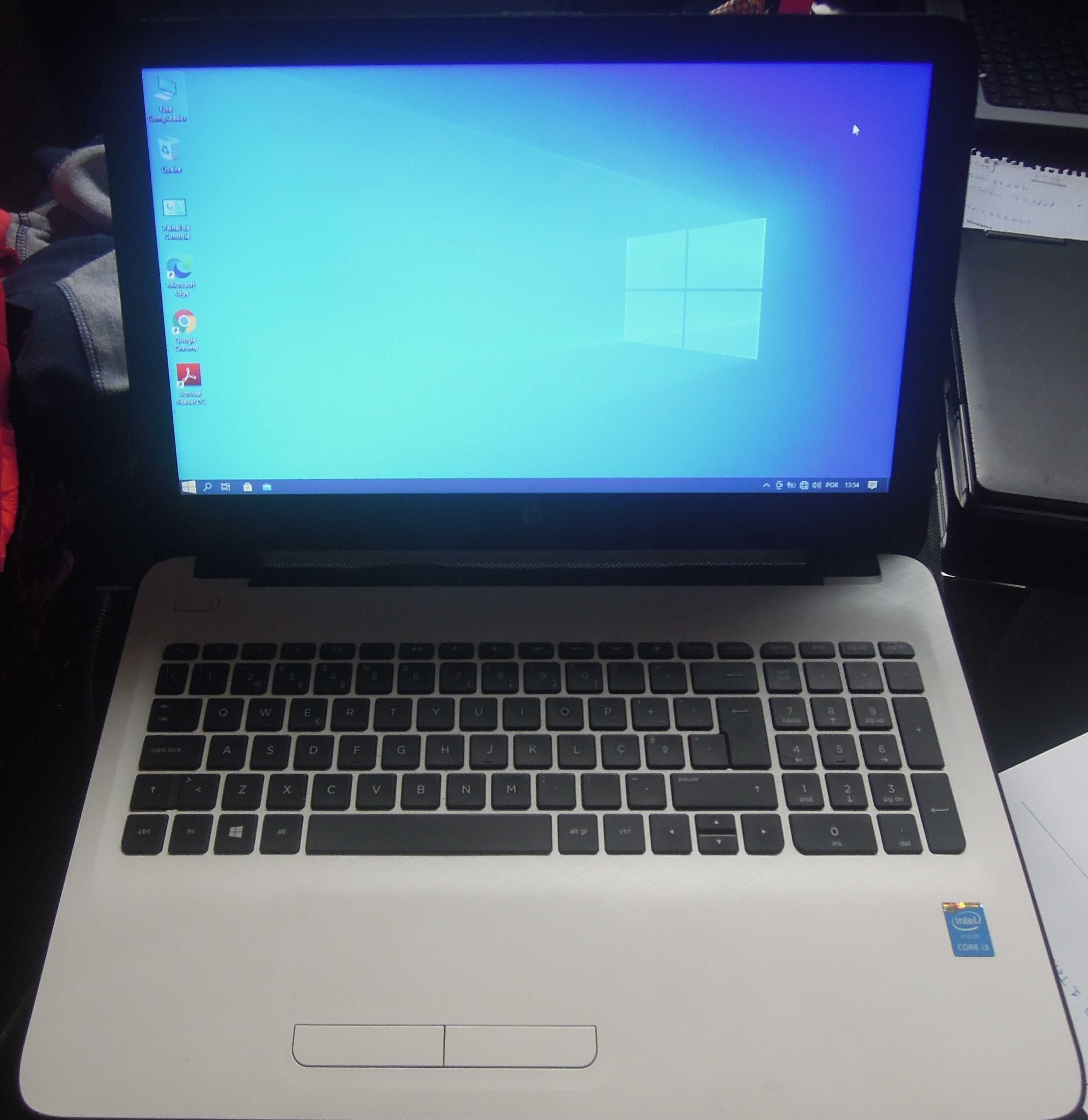 HP-15 AC009np i3