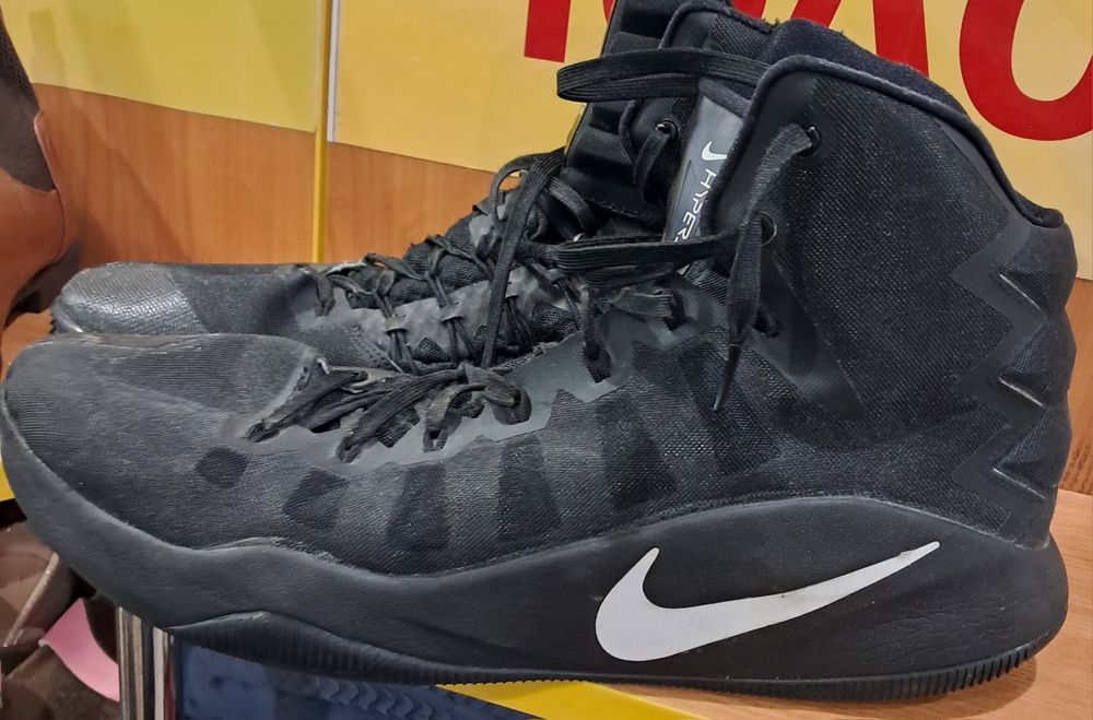 Бігові кросівки Nike 51.5 розмір
GX9777

О