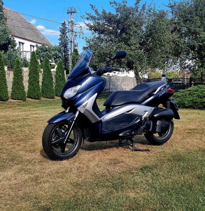 Yamaha X max 125