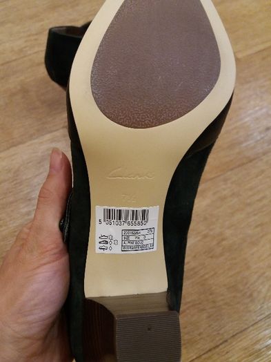 Туфли Clarks новые размер 40-41