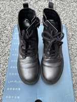 Sapatos Geox 32 cinza escuro brilho em pele