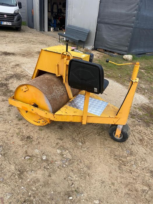 Walec do rownania terenu, zakładania ogrodu silnik Honda