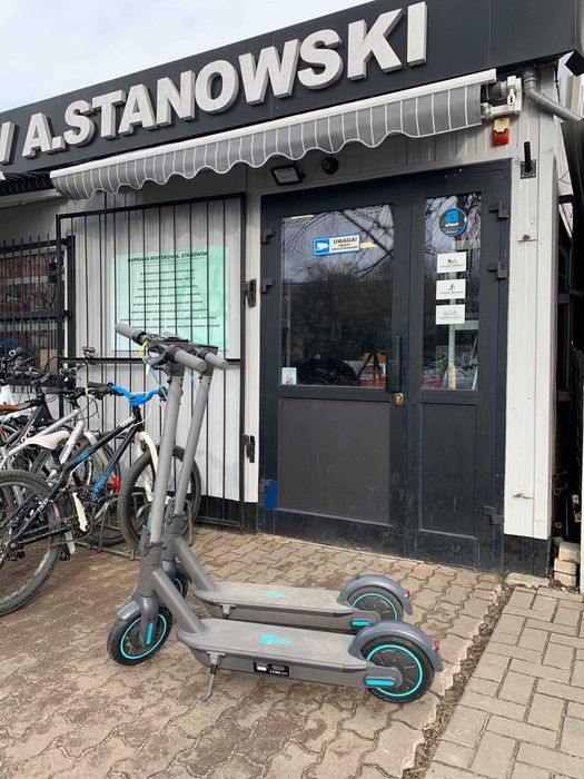 Wymiana opony w hulajnodze Motus Scooty 10"