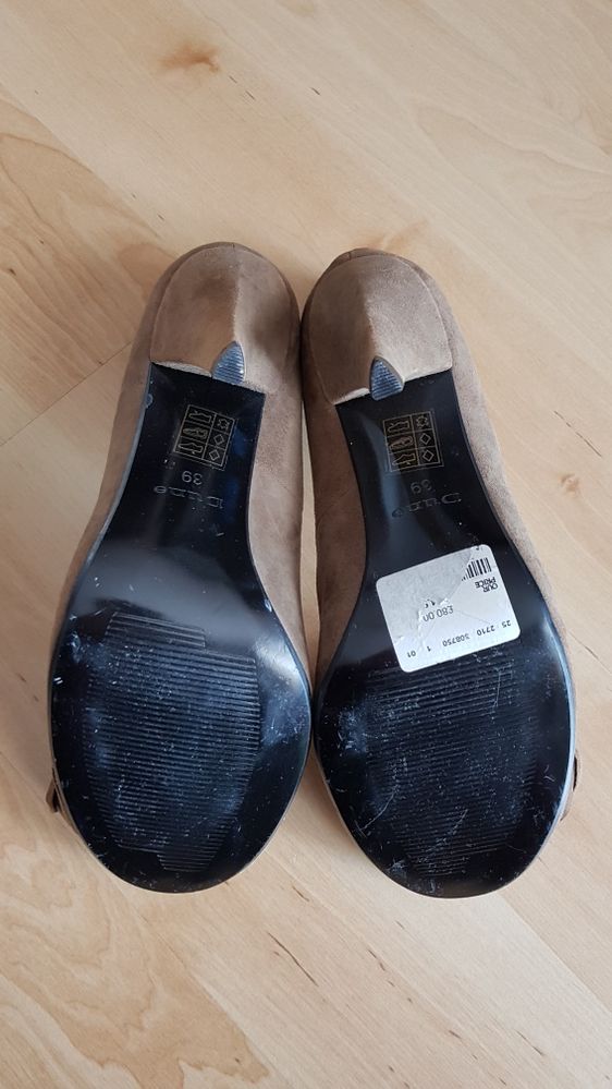 Buty skorzane na obcasie skora nat. DUNE czolenka 39 kwiatki 3D Nowe