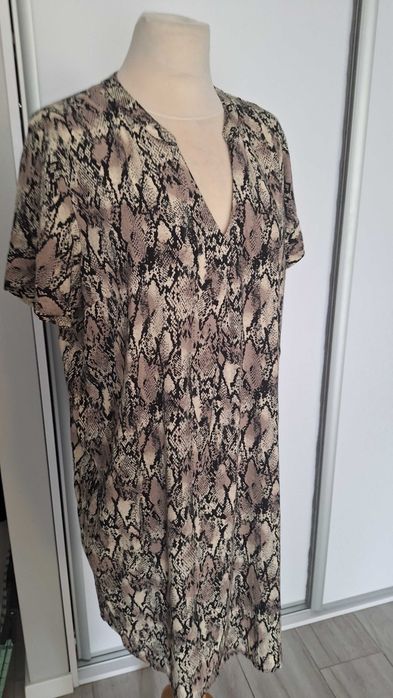 sukienka z wiskozy w roz50/52