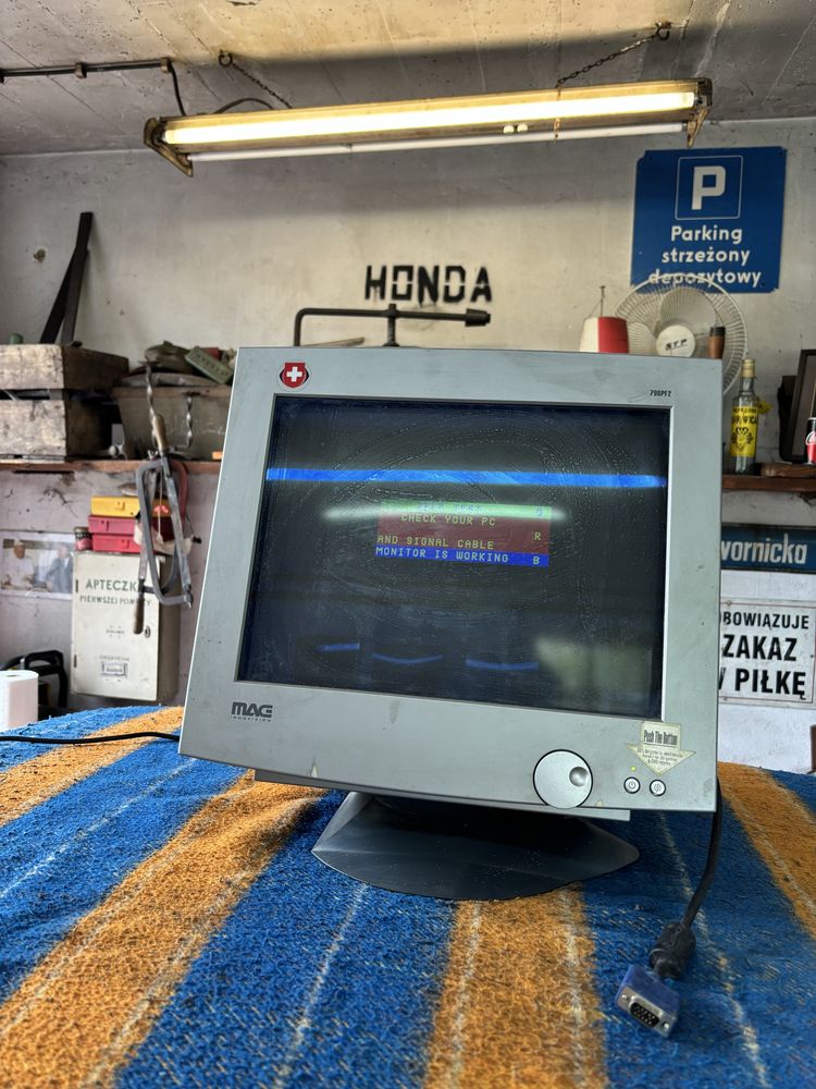 Retro Monitor Mag
