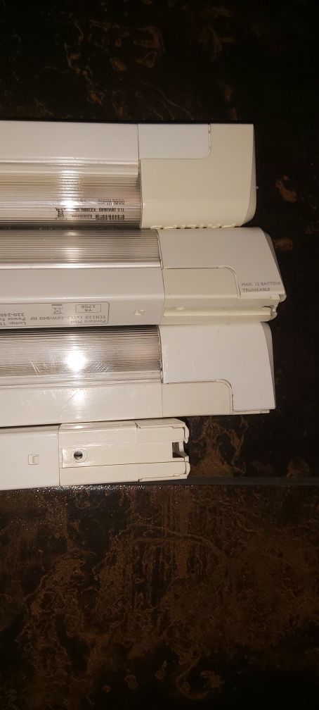 Oprawa Philips z świetlówką