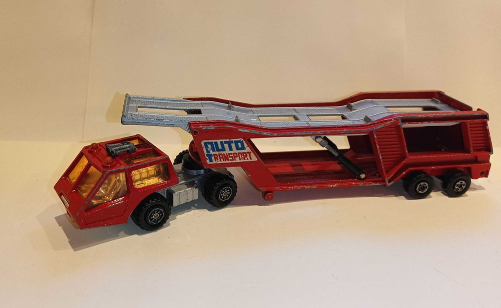Matchbox Super Kings K-10 Car Transporter