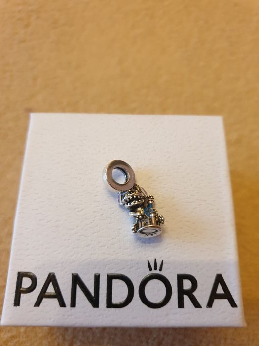 Charms-Stitch i zamek