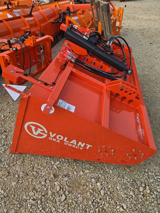 posypywarka piaskarko-solarka 2.0m hydrauliczna nowa solidna