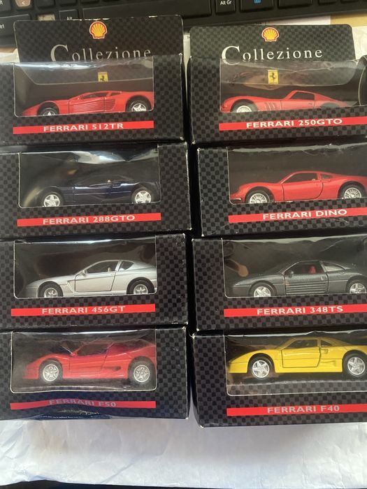 Coleção de 8 Ferrari