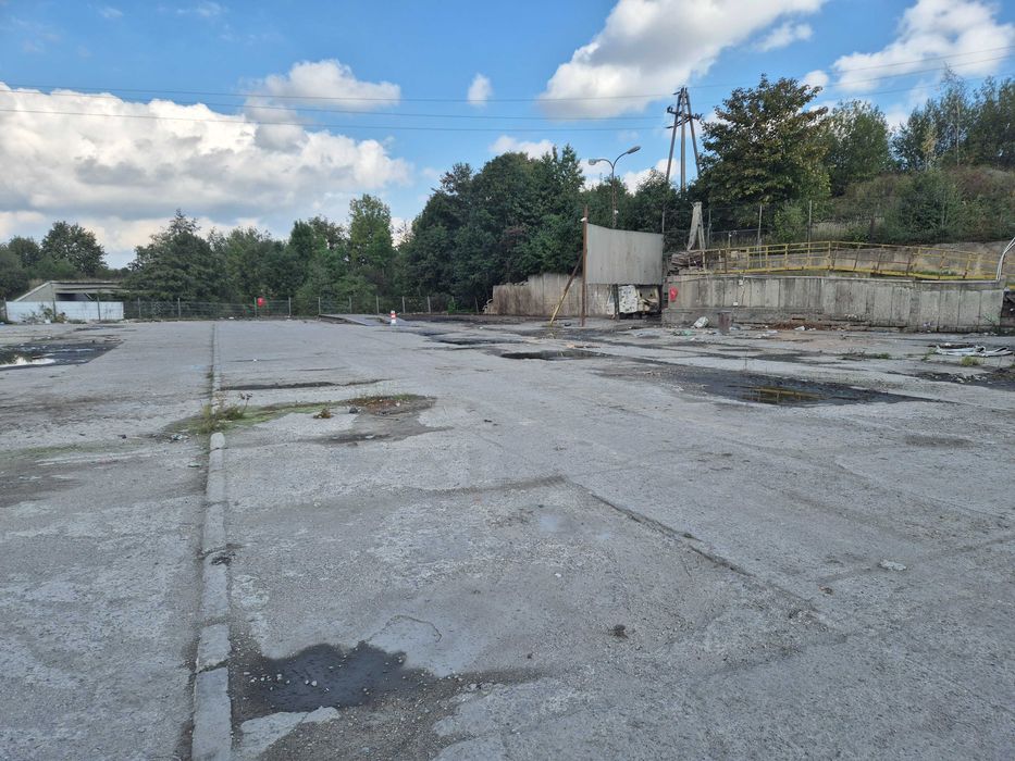 Wynajmę plac z rampą  przy Dk8