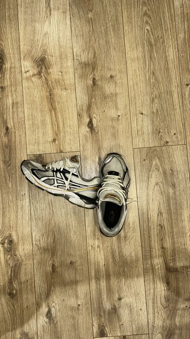 asics kayano em bom estado