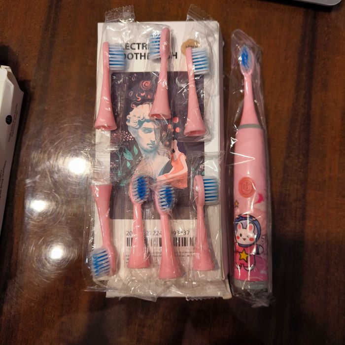 НОВАЯ Детская Электрическая зубная щётка серии Space мягкая и удобная