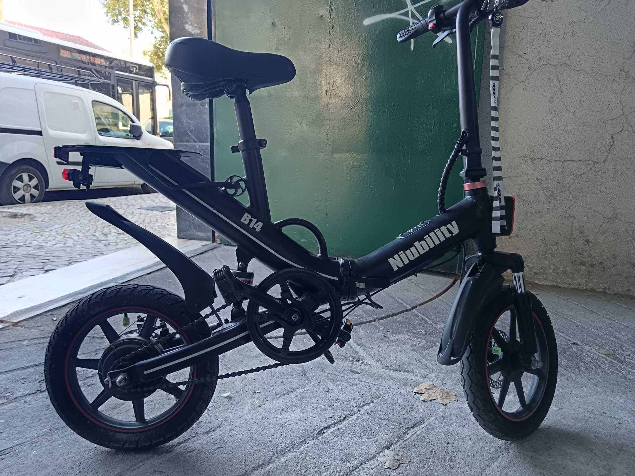 Bicicleta elétrica Niubility B14 em excelente estado