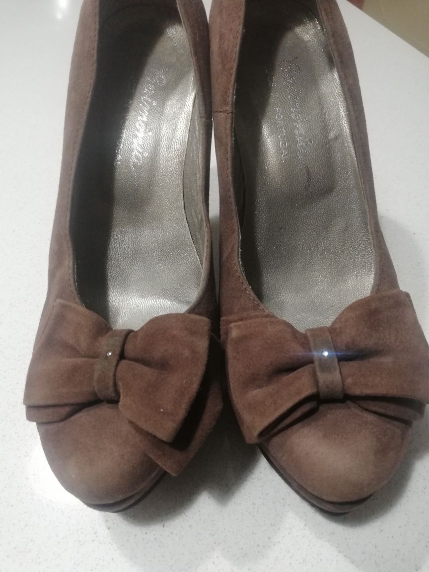 Sapatos senhora  36