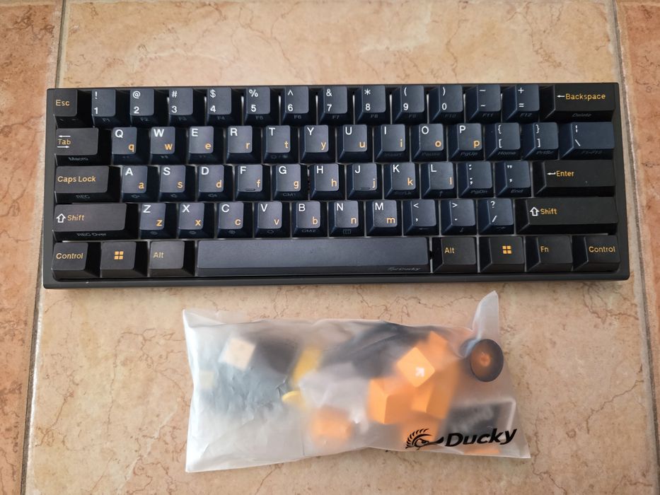 Teclado Mecânico Ducky ONE 3 Pro 60%