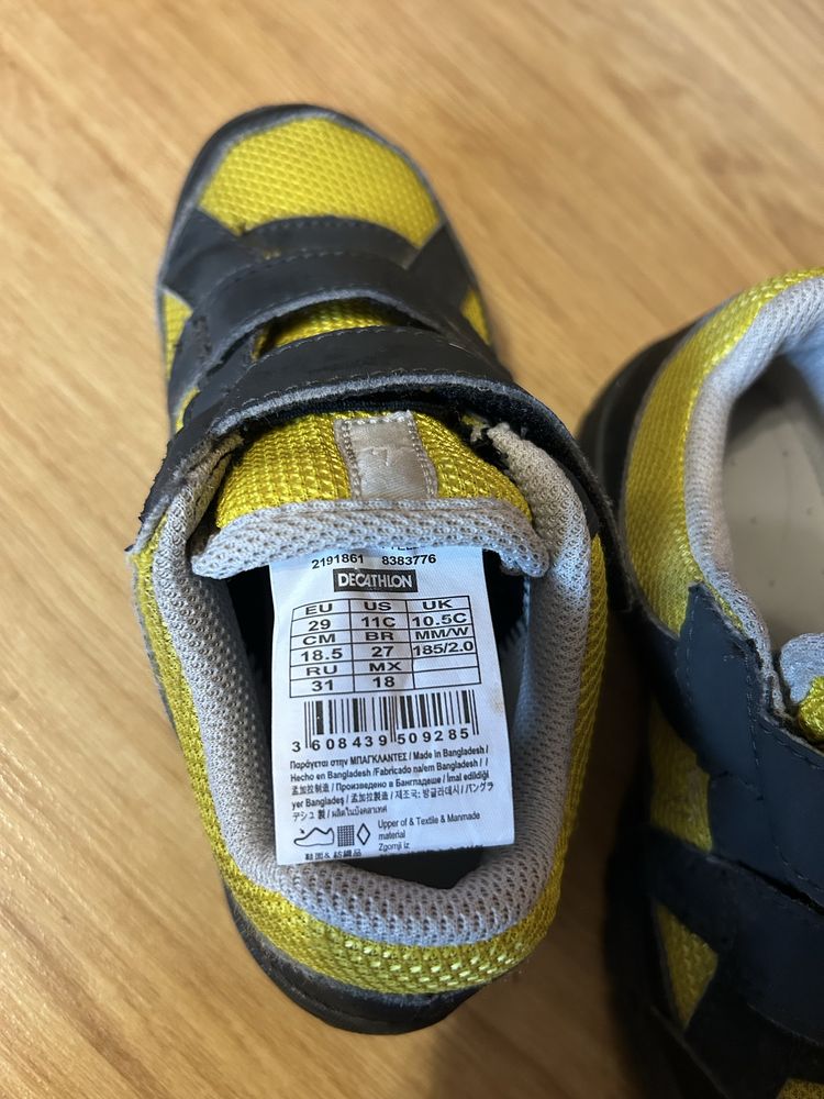 Buty wiosenne dla dziecka r. 29