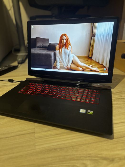 Laptop gamingowy Lenovo Y700-17ISK