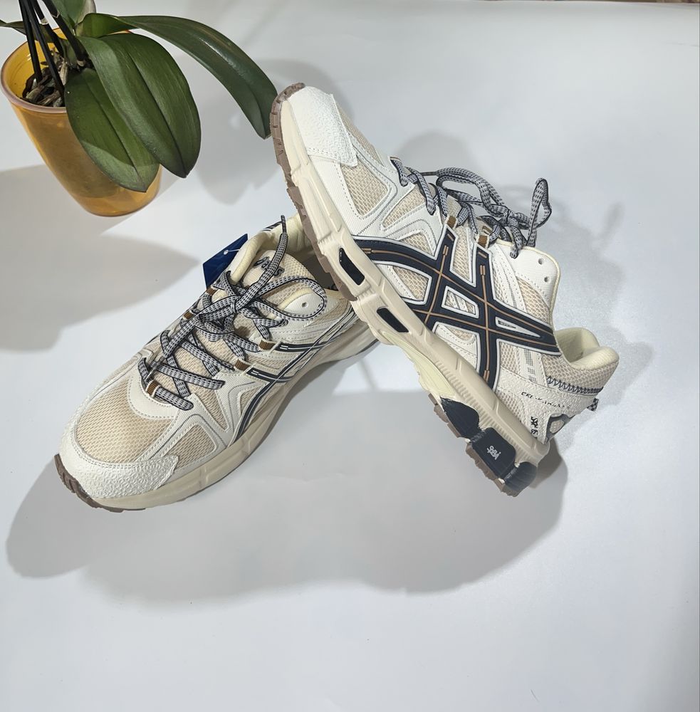 Кросівки Asics