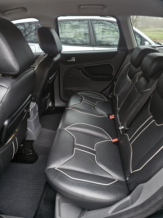 Свежепригнанный Форд фокус 2 рестайлинг