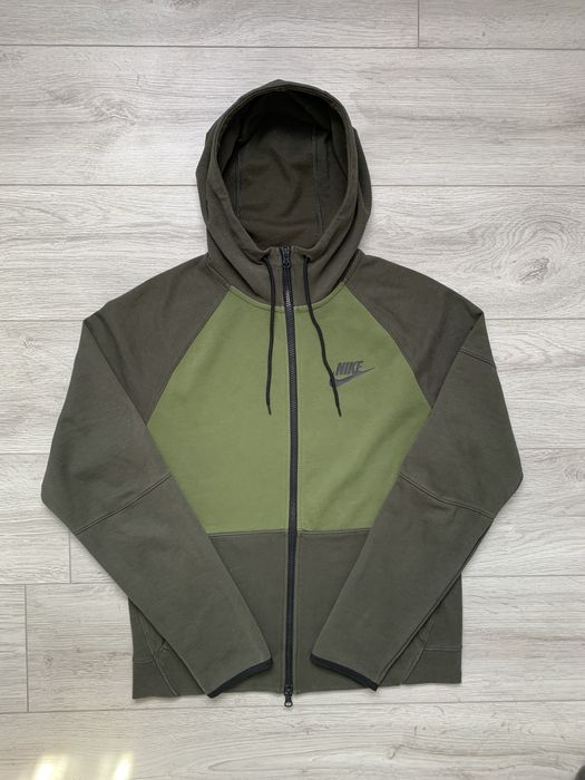 Зипка Nike Tech Fleece