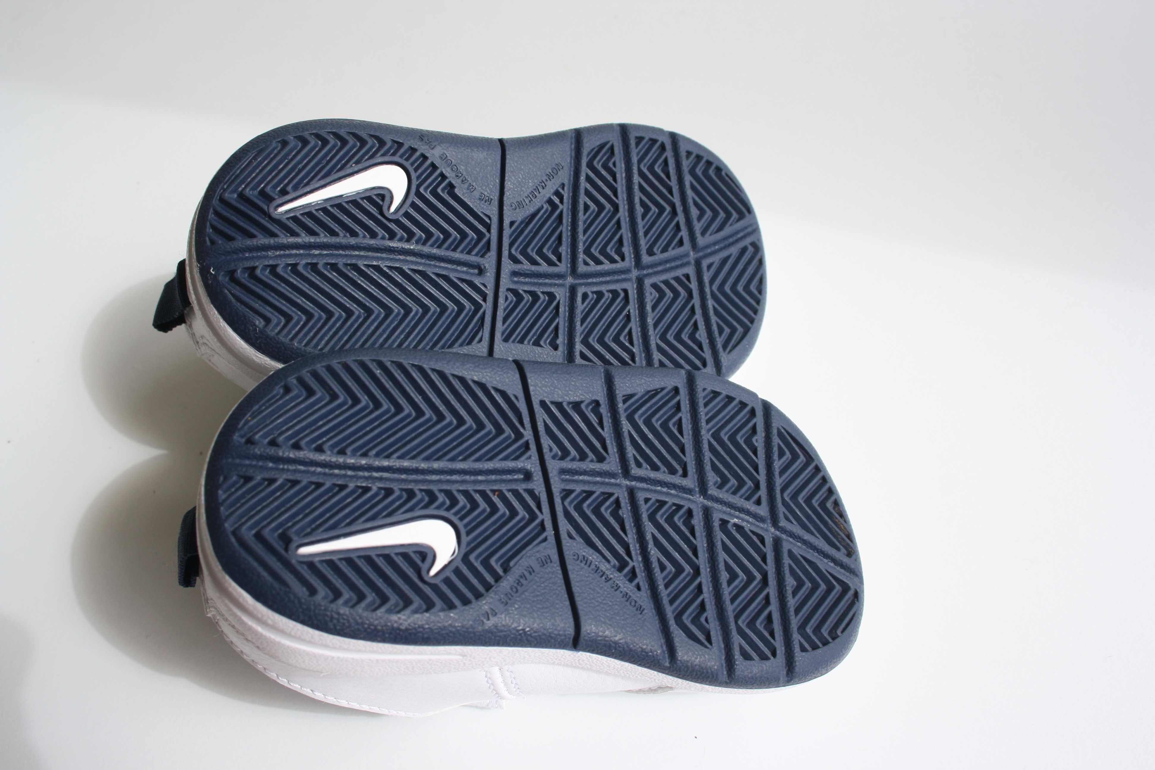 Шкіряні кросівки Nike 19.5 розмір нові
