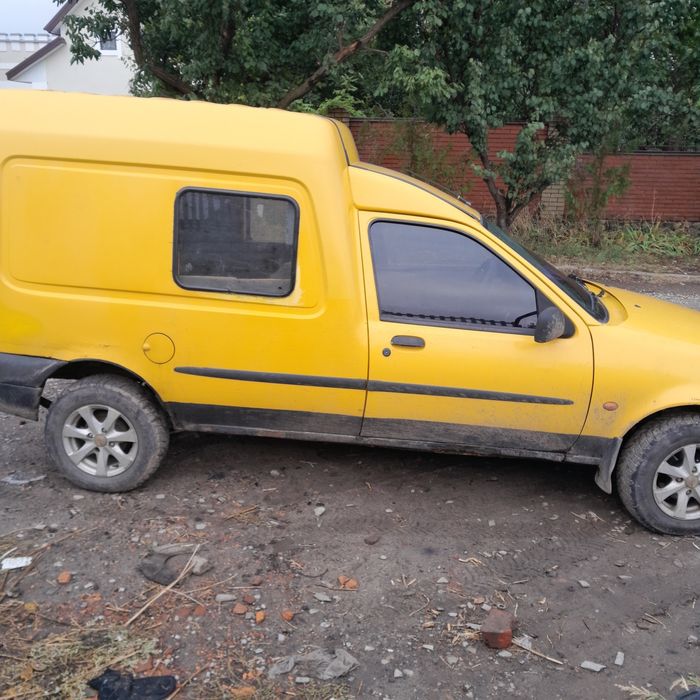 Продам форд курьер