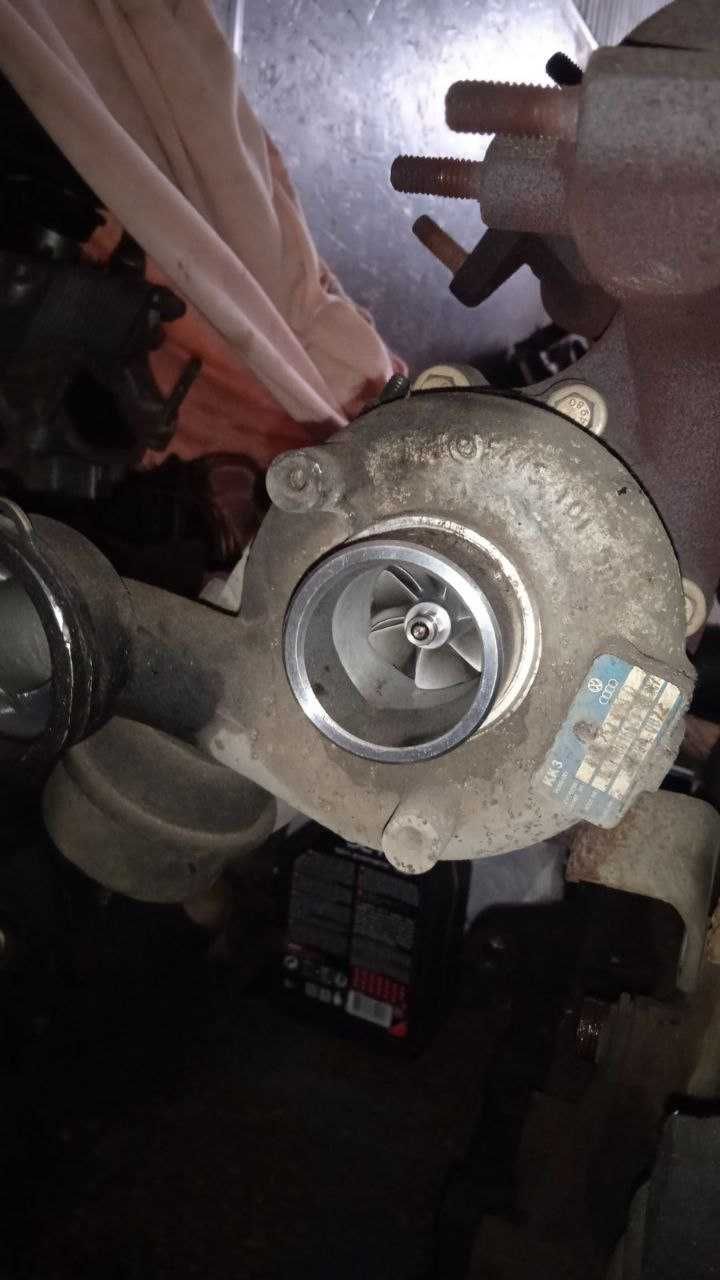 Двигун volkswagen 1.9 TDI під ремонт