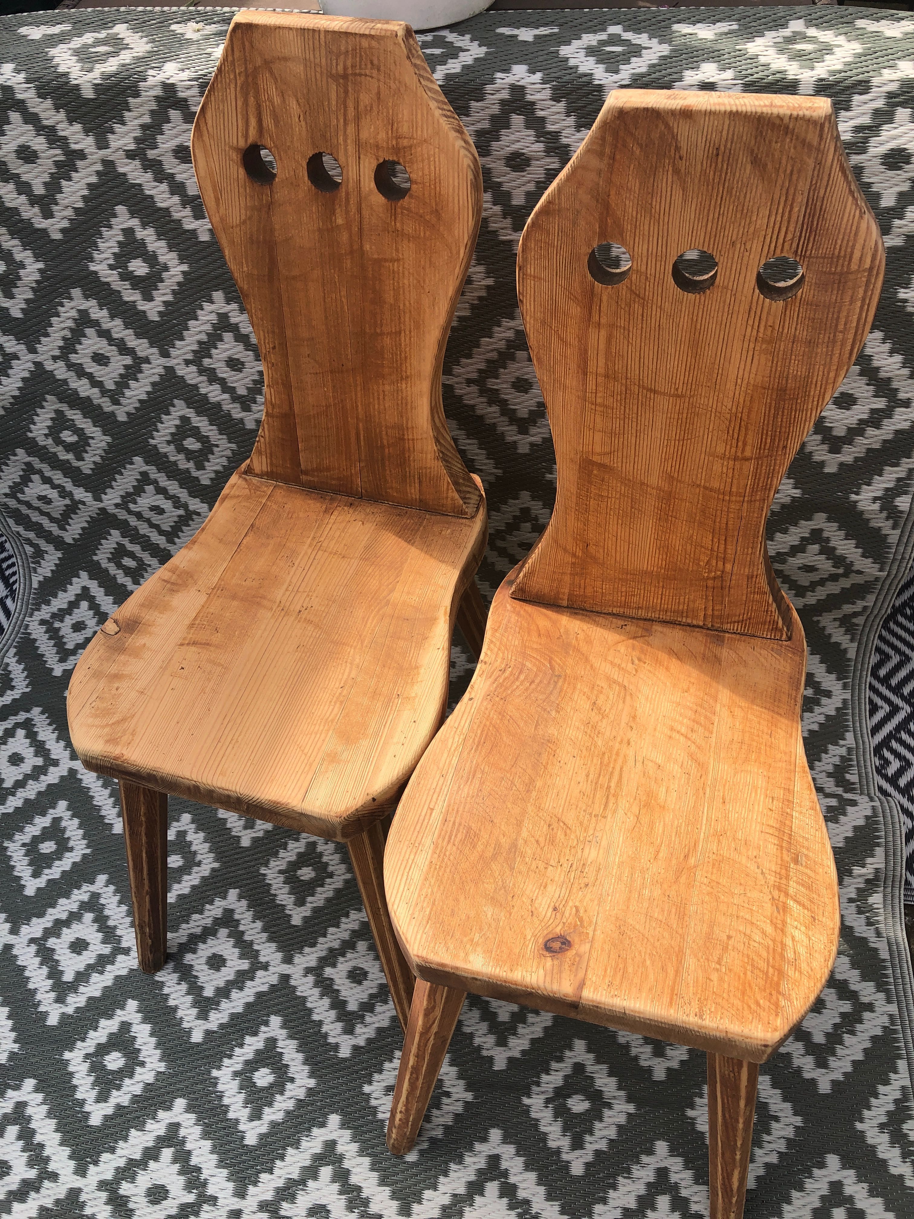 Krzesła drewniane -solidne, ciężkie