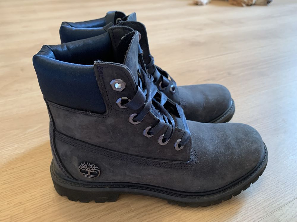 Оригінальні черевики Timberland темно-синього кольору
