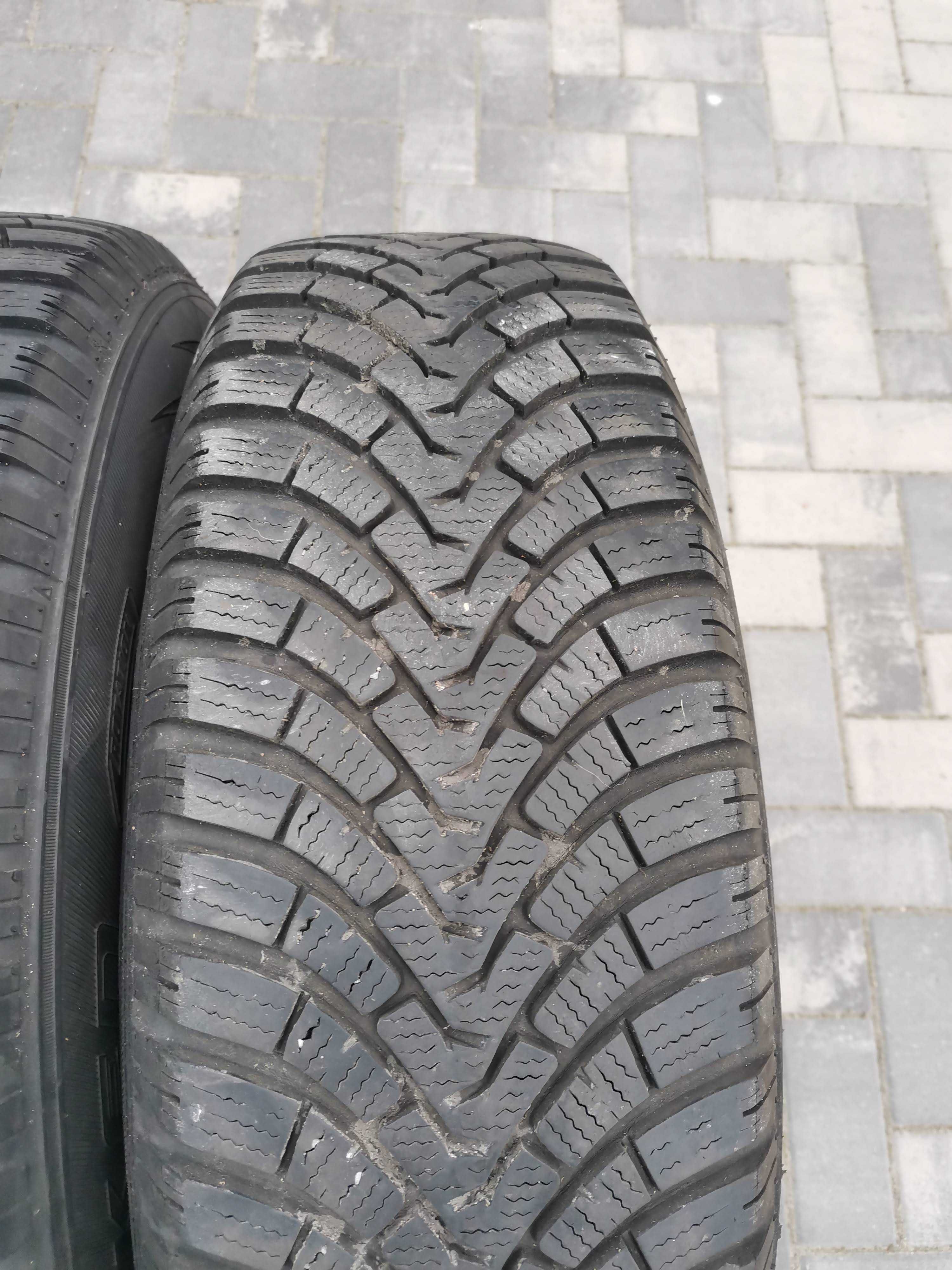 * 2 Opony zimowe Falken EUROWINTER HS01 Reifen 225 65 R17