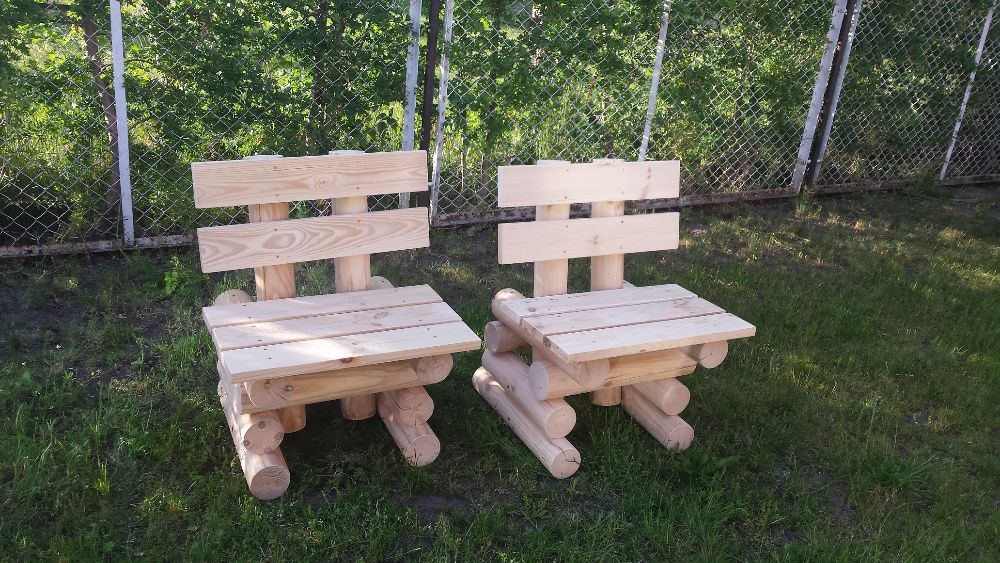 meble do ogrodu z drewna , krzesła , ławki
