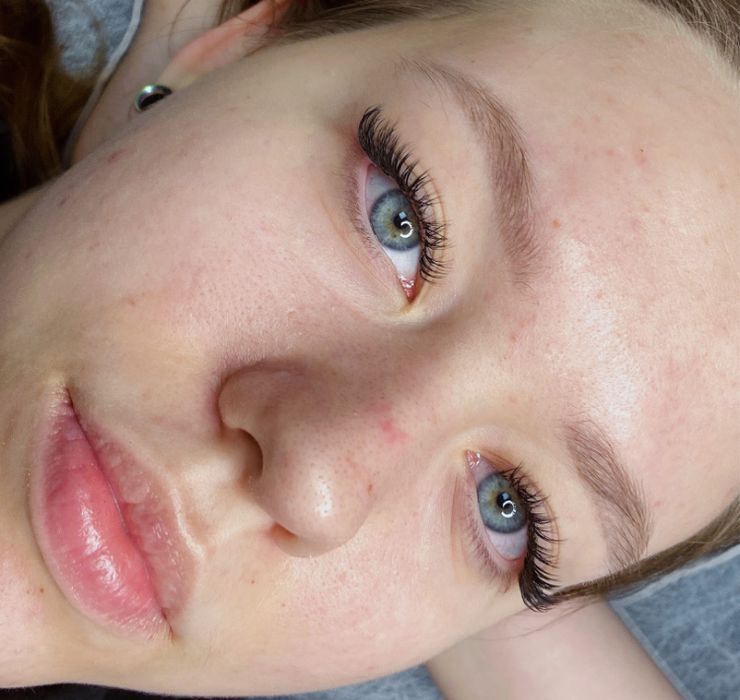 Нарощєння вій на ДВРЗ 550 грн